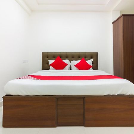 OYO 44149 Qualia Inn Kondapur Hyderabad Bagian luar foto