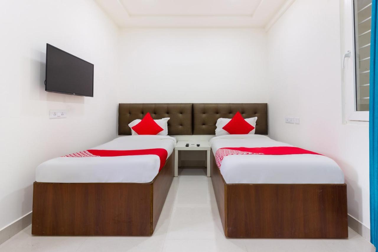OYO 44149 Qualia Inn Kondapur Hyderabad Bagian luar foto